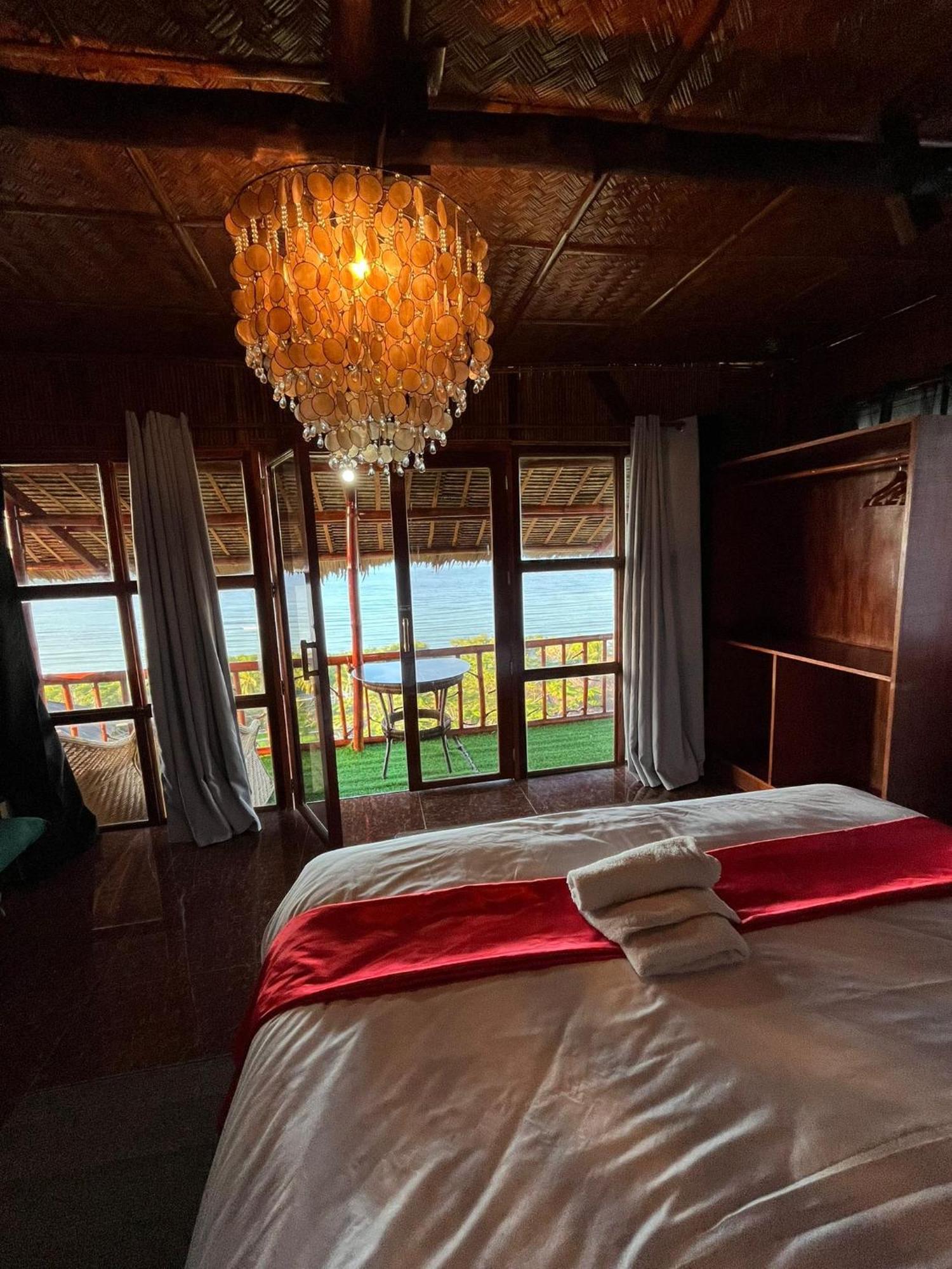 Miley Lodging Restobar New Busuanga Eksteriør billede